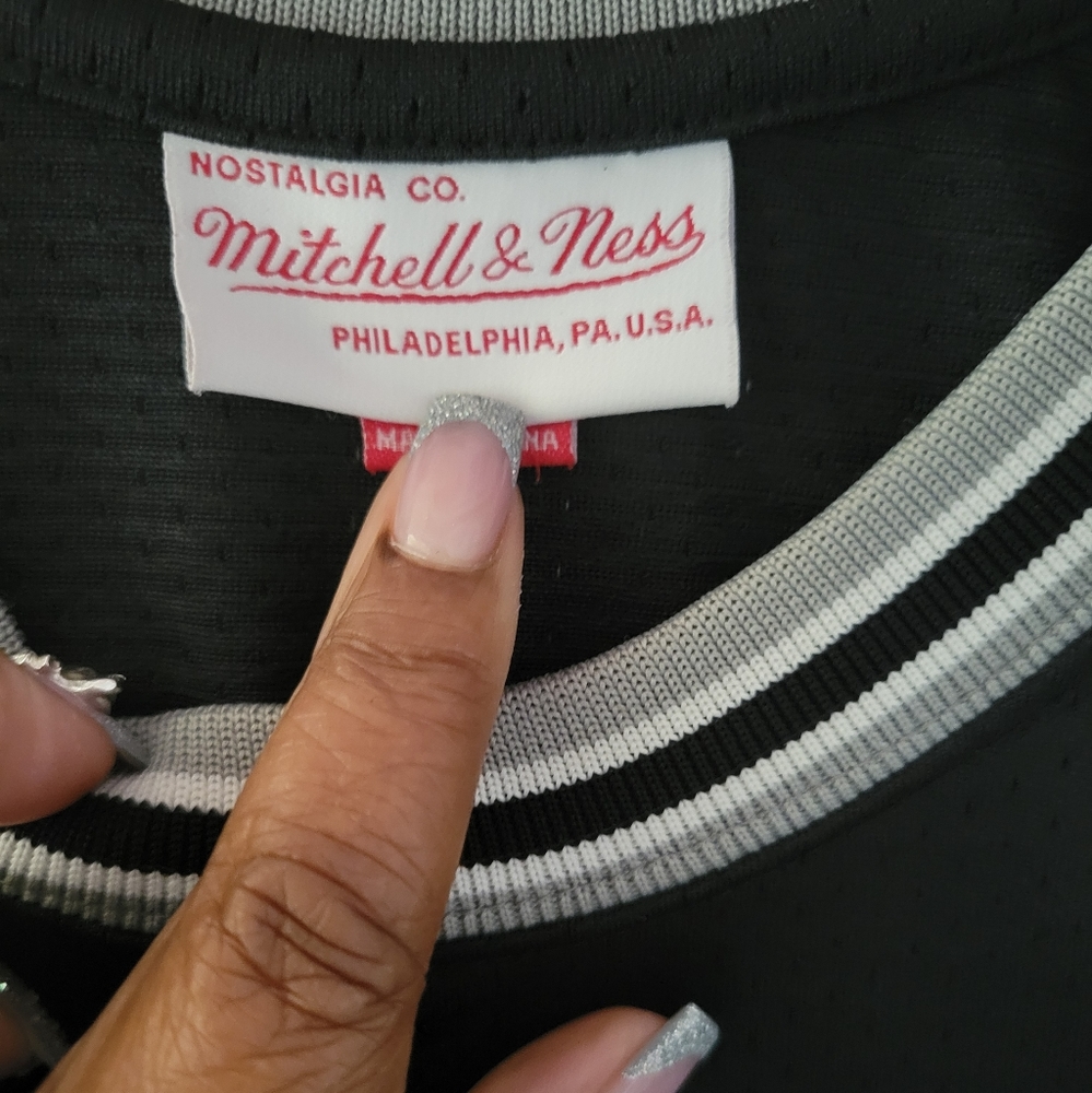 Mitchell & Ness Authentic Tim Duncan Playoff Jers… - image 7